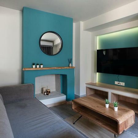 Groundfloor 2Br Apt With Smallyard Near The Heart Of Kalamata Luaran gambar
