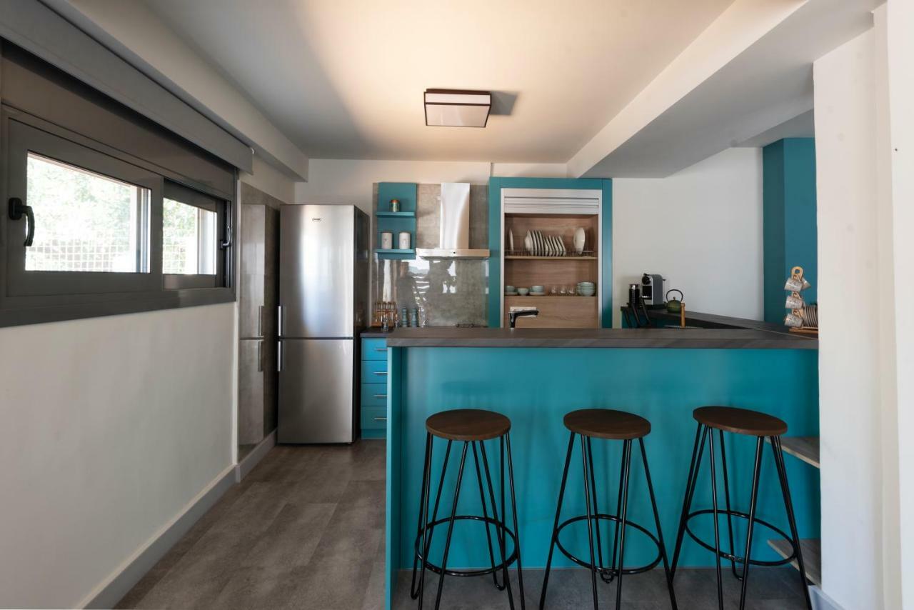 Groundfloor 2Br Apt With Smallyard Near The Heart Of Kalamata Luaran gambar