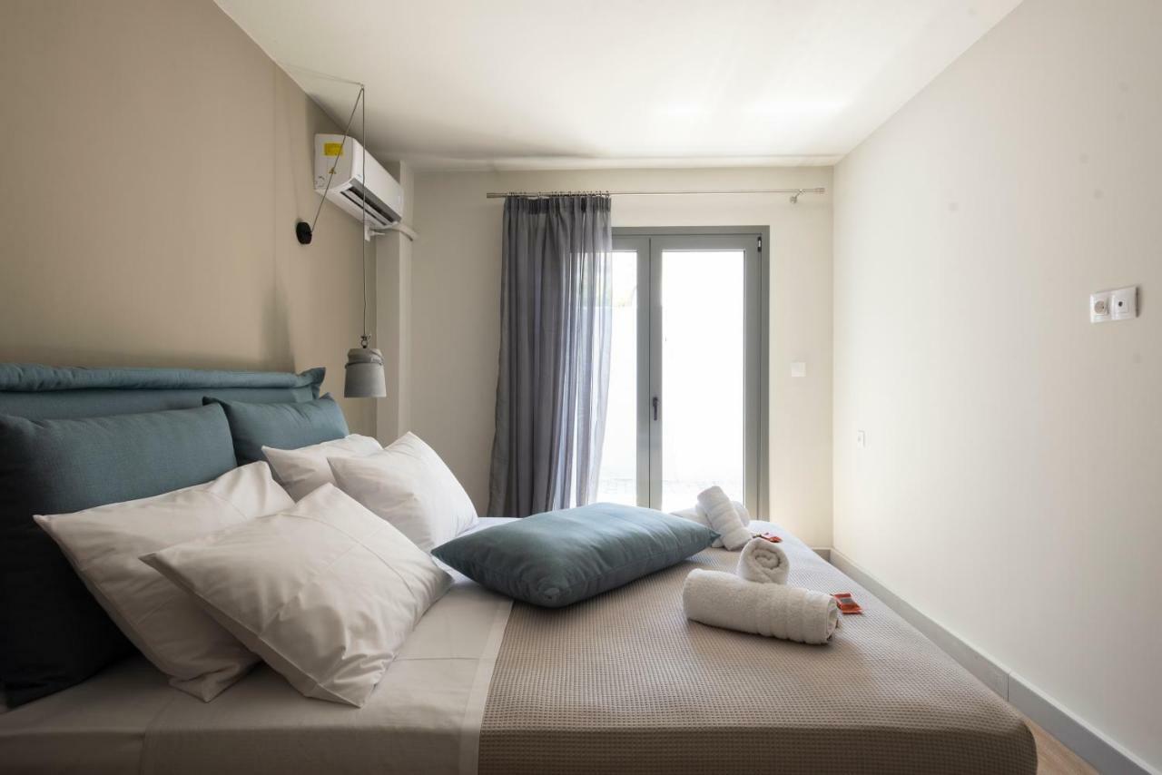 Groundfloor 2Br Apt With Smallyard Near The Heart Of Kalamata Luaran gambar